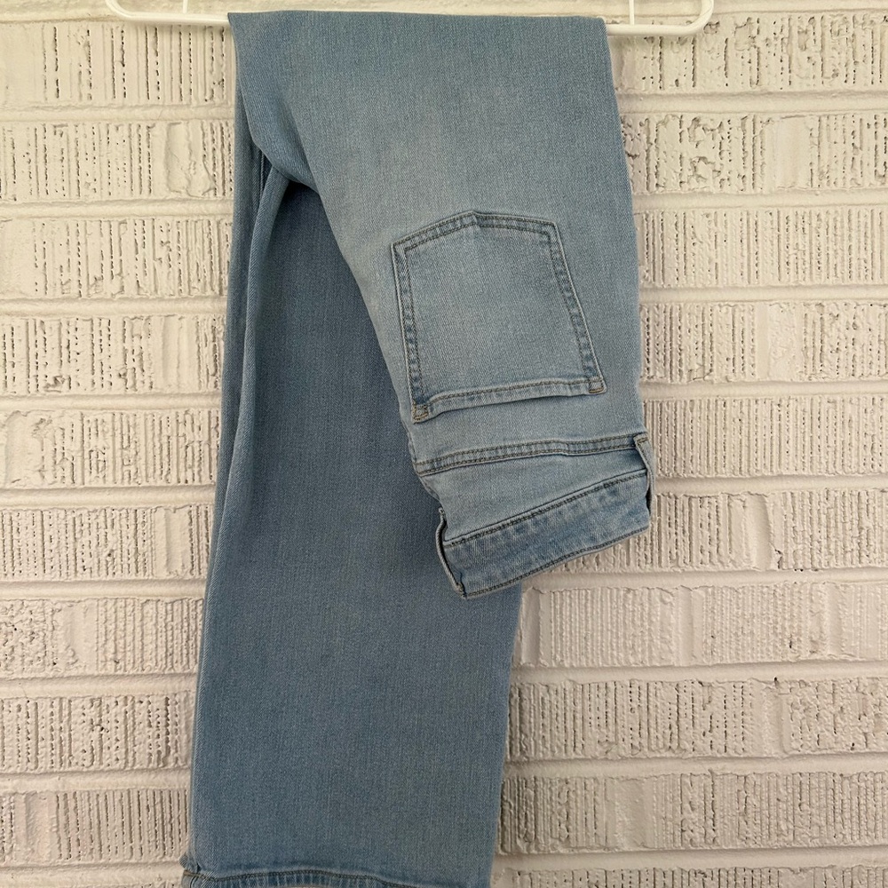 Old Navy High-Waisted Wow Wide Leg Jeans (Light Wash)